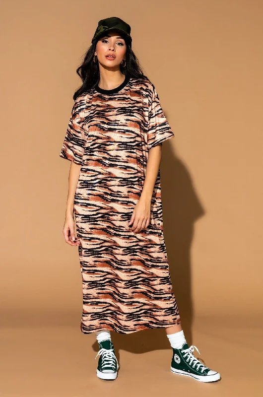 Casual Luxe Dress in Go Get Em Tiger