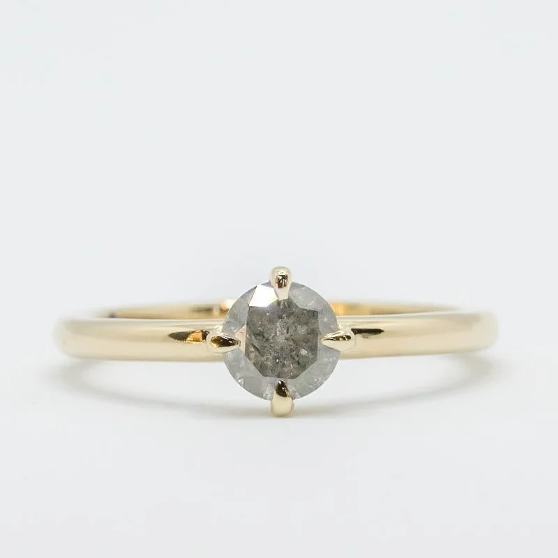 Compass-Set Icy Diamond Ring in 14k Yellow Gold No.2