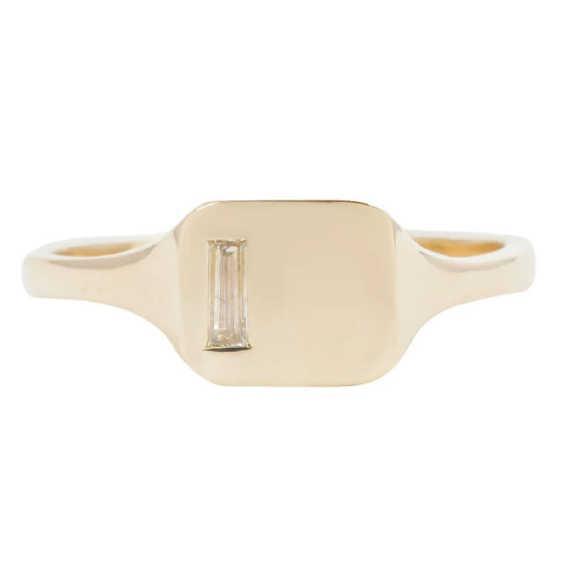 Frame Signet Ring