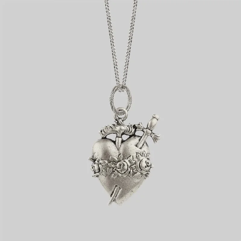 INFERNO. Sacred Heart Necklace - Silver