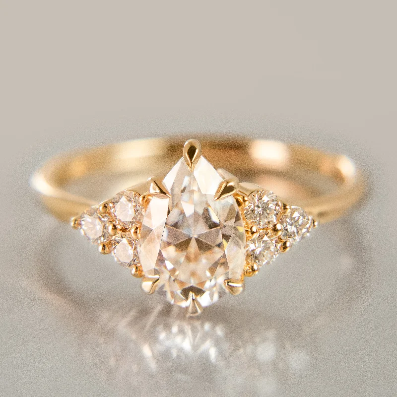 Classic Diamond Holly Ring