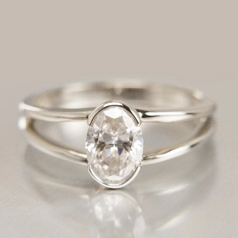 Classic Diamond Willow Ring