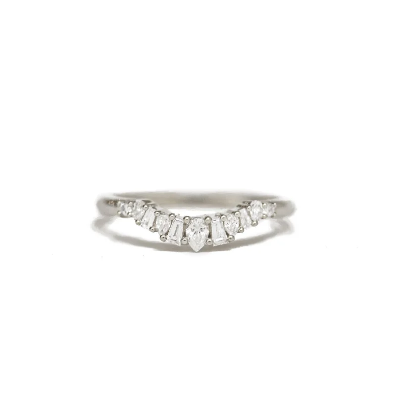 Pear & Baguette Diamond Mosaic Contour Band