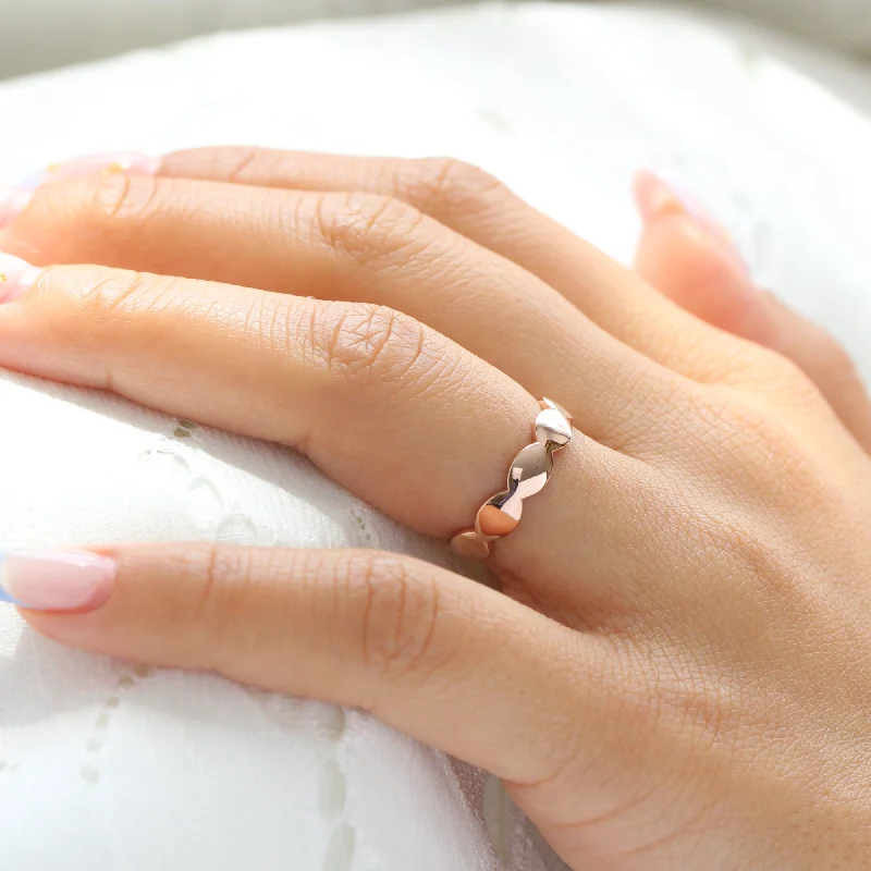 Scalloped Wide Wedding Ring in Solid Gold or Platinum Band