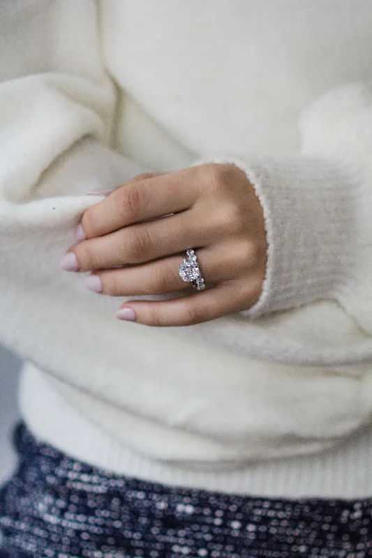 The Mila Ring (3 Carat)