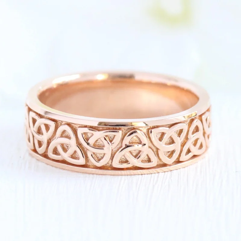 Celtic Trinity Knot Band 7mm in Solid Gold Men’s Wedding Ring