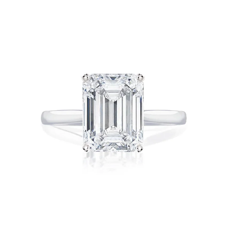 FLORENCE - Emerald Lab Diamond Platinum Solitaire