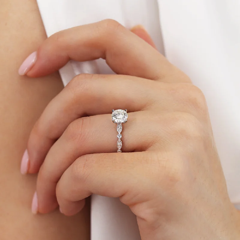 HOPE - Round Lab Diamond 950 Platinum Shoulder Set Ring