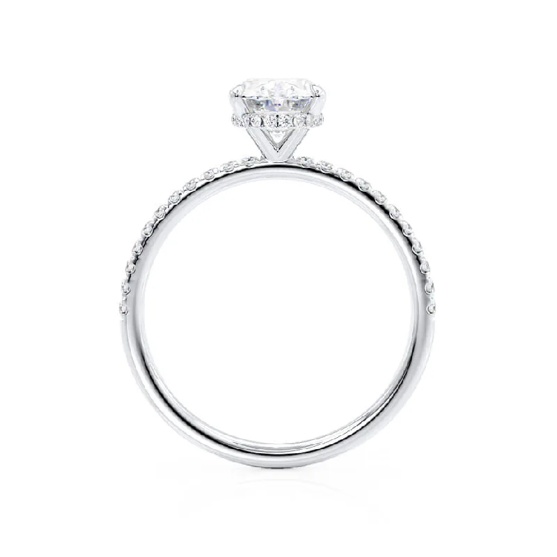 LIVELY - Oval Lab Diamond Platinum Petite Hidden Halo Pavé Shoulder Set