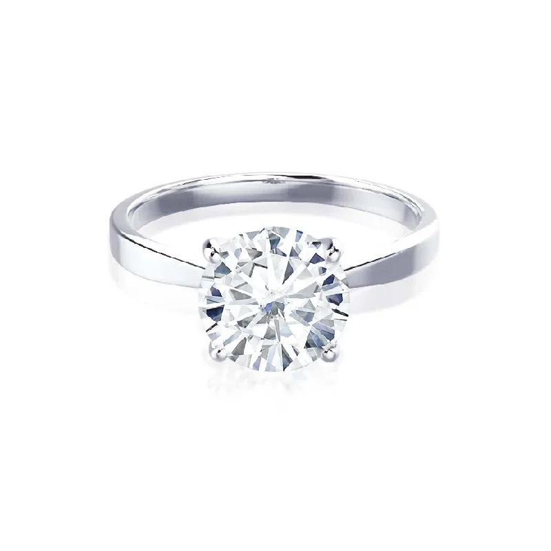 LOTTIE - Round Lab Diamond 4 Claw Solitaire Platinum