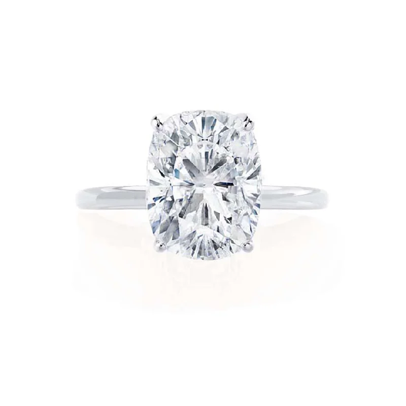 LULU - Elongated Cushion Lab Diamond Platinum Petite Solitaire