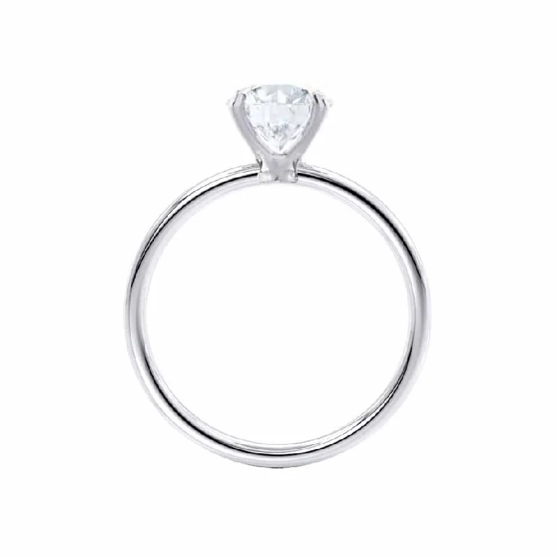 LULU - Oval Lab Diamond Platinum Petite Solitaire