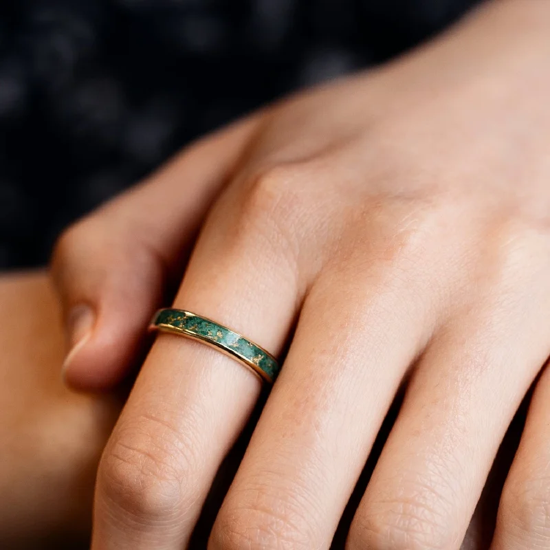 The Malachite | Malachite Gold Ring with Gold Flakes