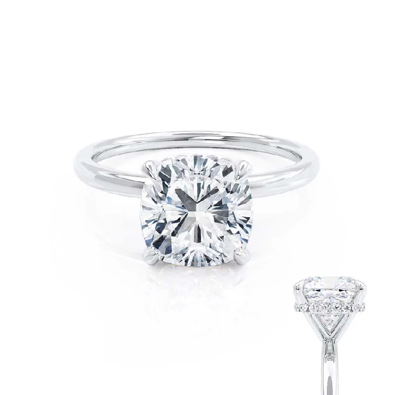 PARIS - Cushion Lab Diamond Platinum Hidden Halo