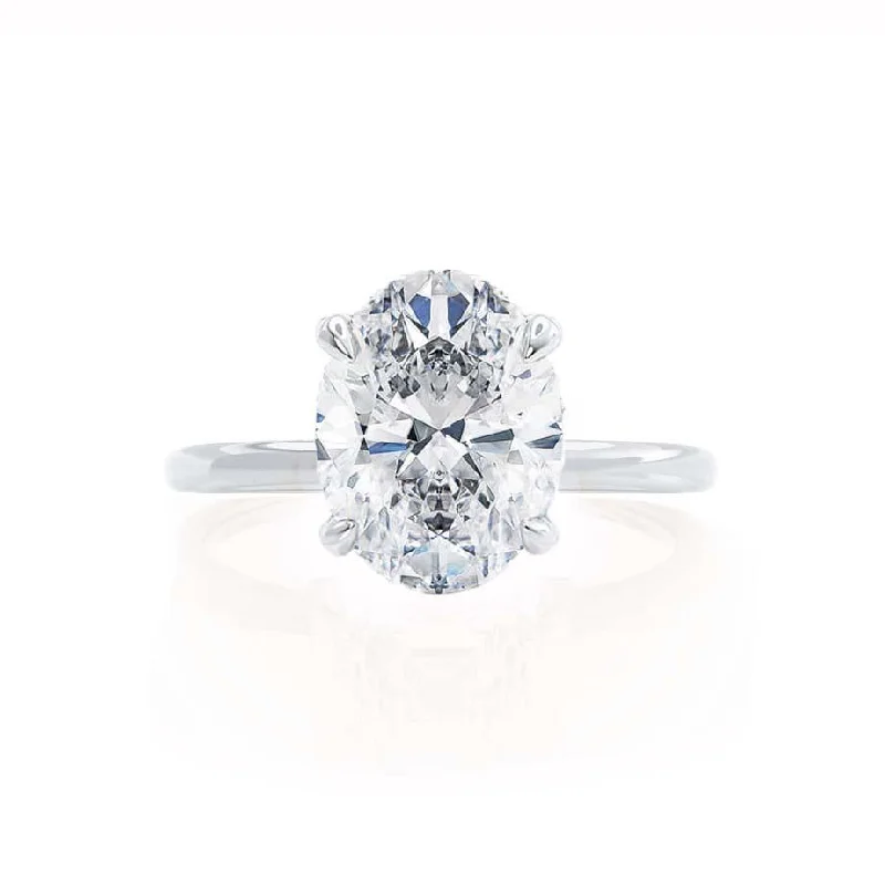 PARIS - Oval Lab Diamond Platinum Hidden Halo