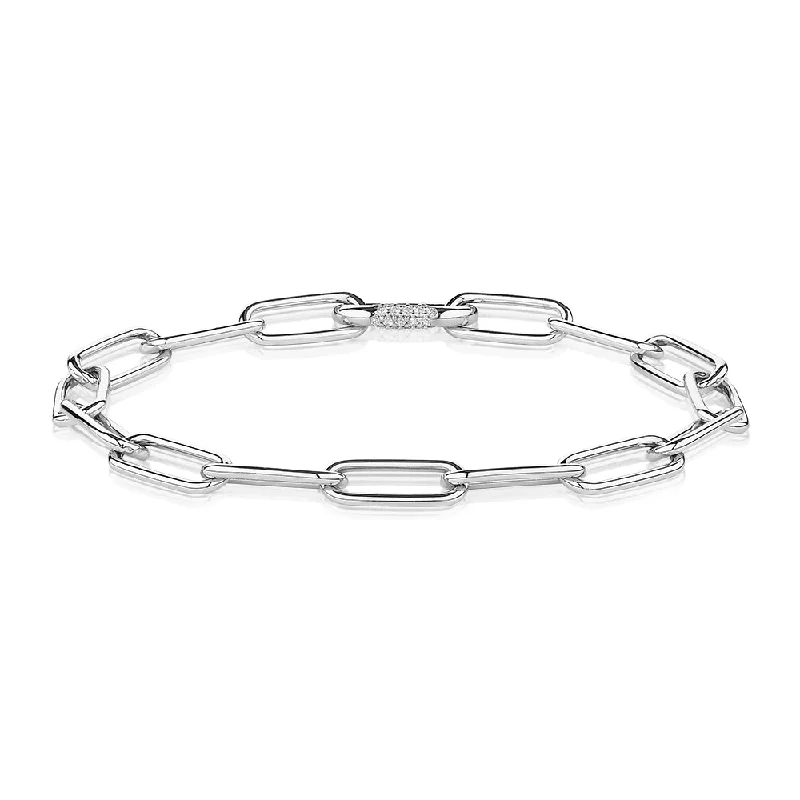 Round Brilliant bracelet with 0.36 carats* of diamond simulants in sterling silver