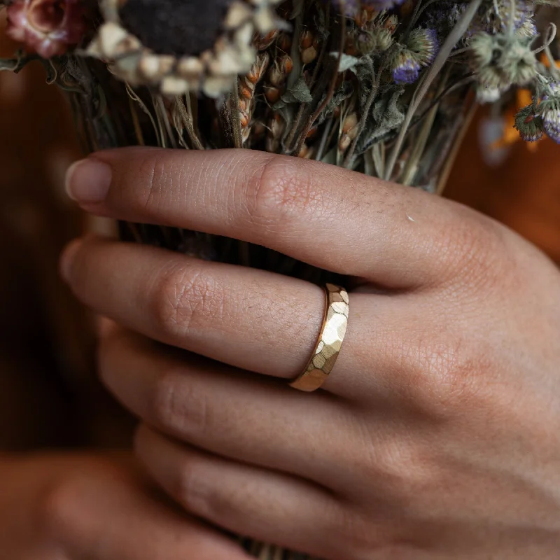 The Luna | Women's Hammered Yellow Gold Wedding Band