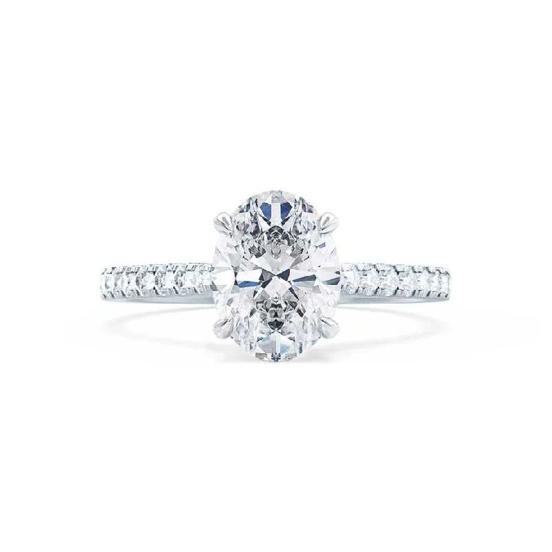 VIOLA - Oval Lab Diamond Platinum Shoulder Set